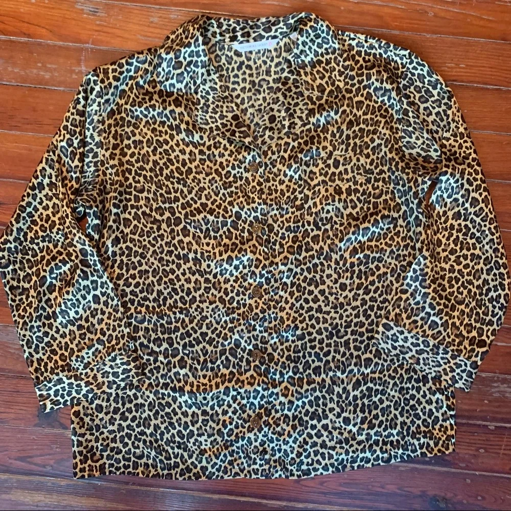 Victoria’s Secret Animal Print Silky Pajamas - Picture 3 of 11